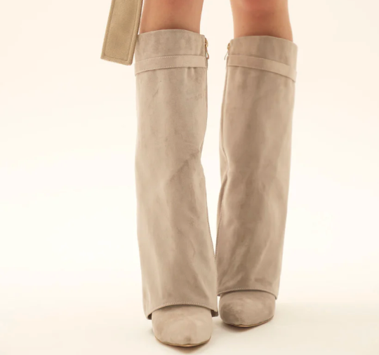 Shark Elegance - Kniehohe Fold-Over Stiefel