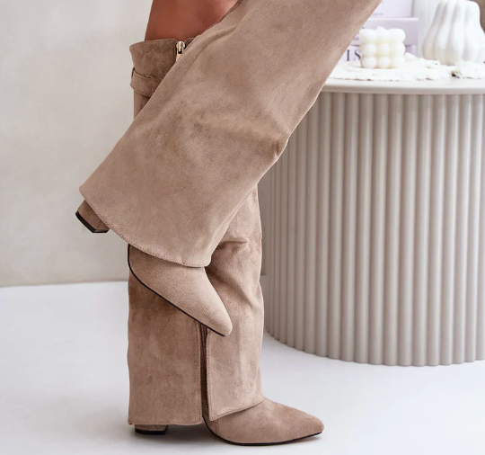 Shark Elegance - Kniehohe Fold-Over Stiefel