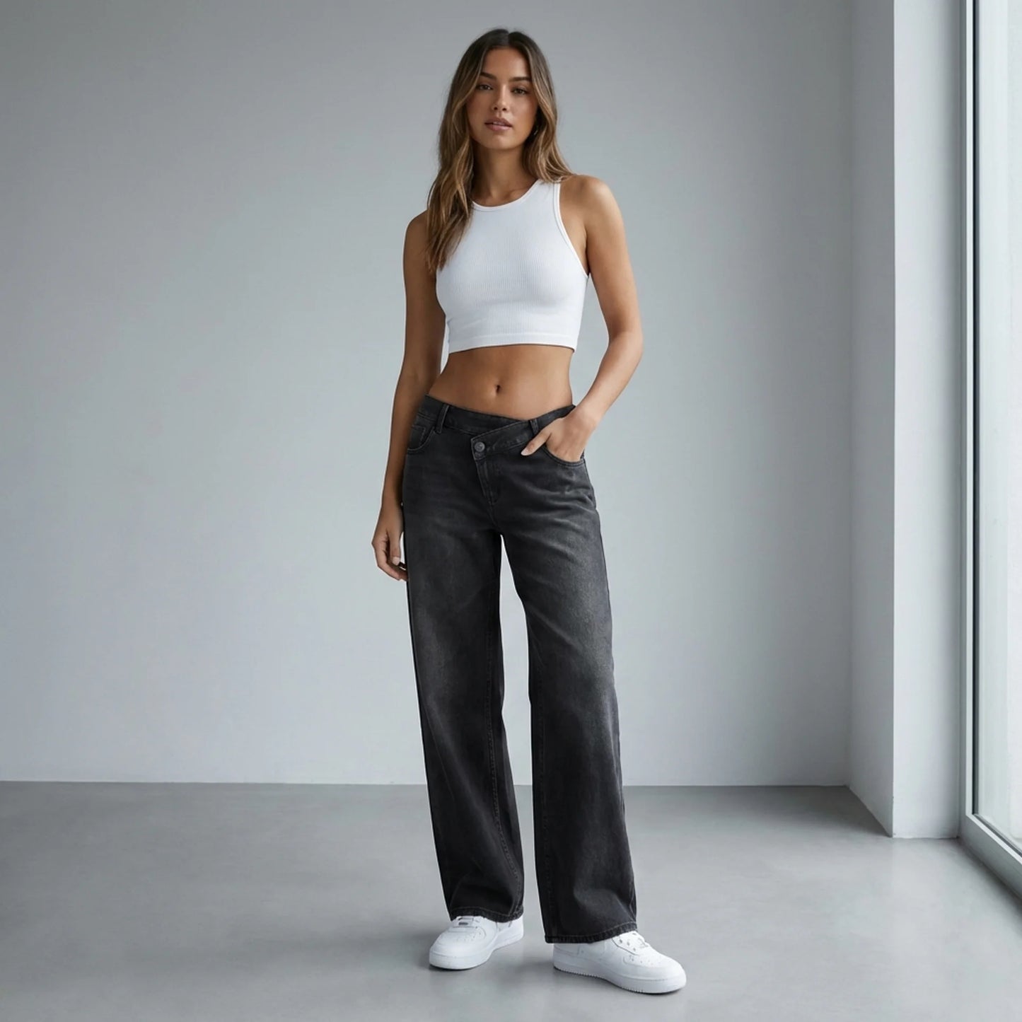 High-Waisted Jeans mit tiefem Bund