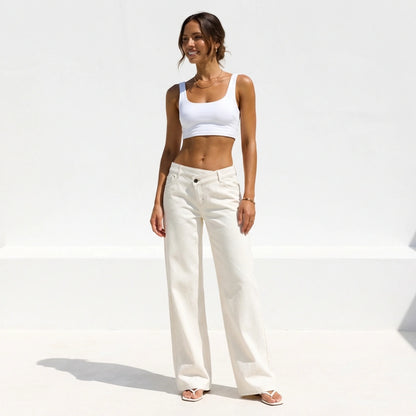 High-Waisted Jeans mit tiefem Bund