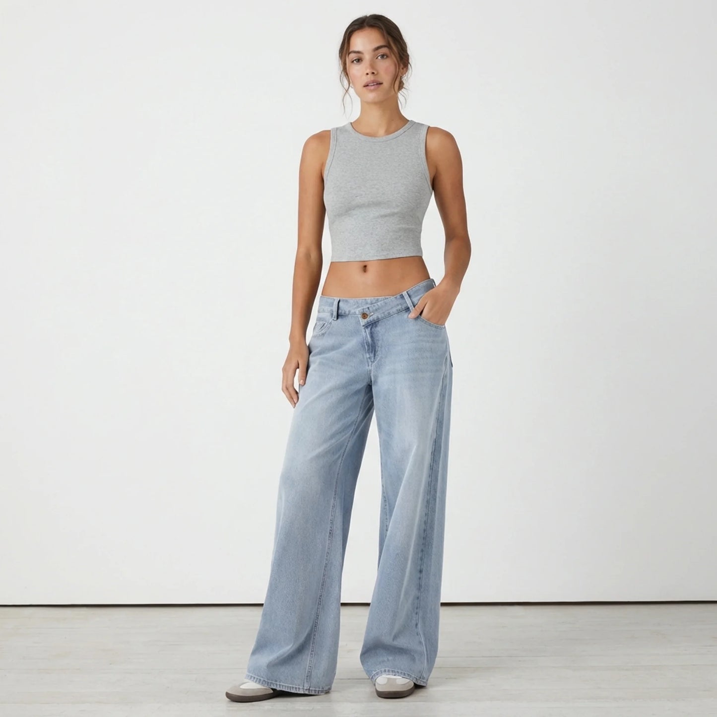 High-Waisted Jeans mit tiefem Bund
